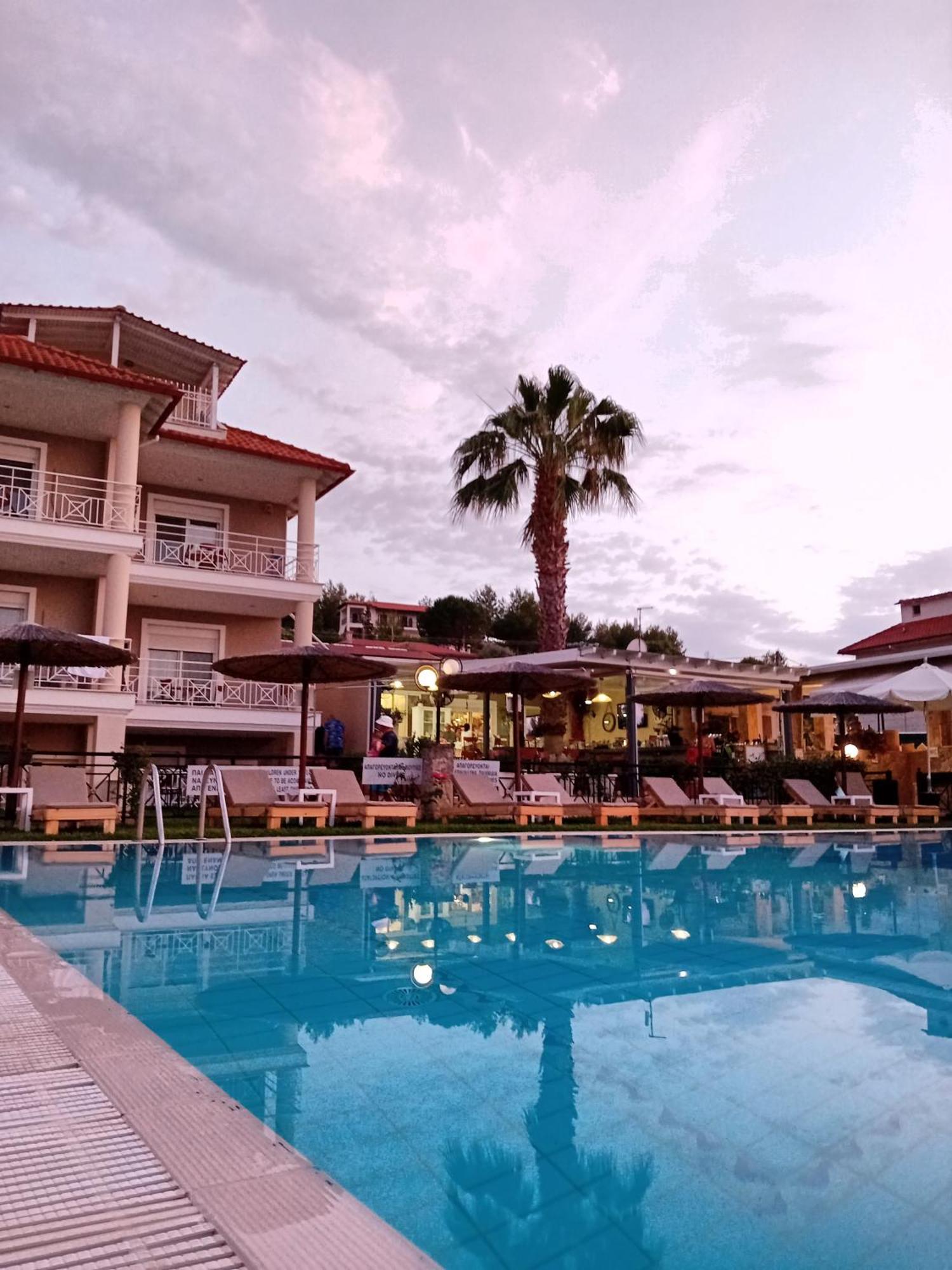 Golden Residence Family Resort เปฟโกโฮรี ภายนอก รูปภาพ