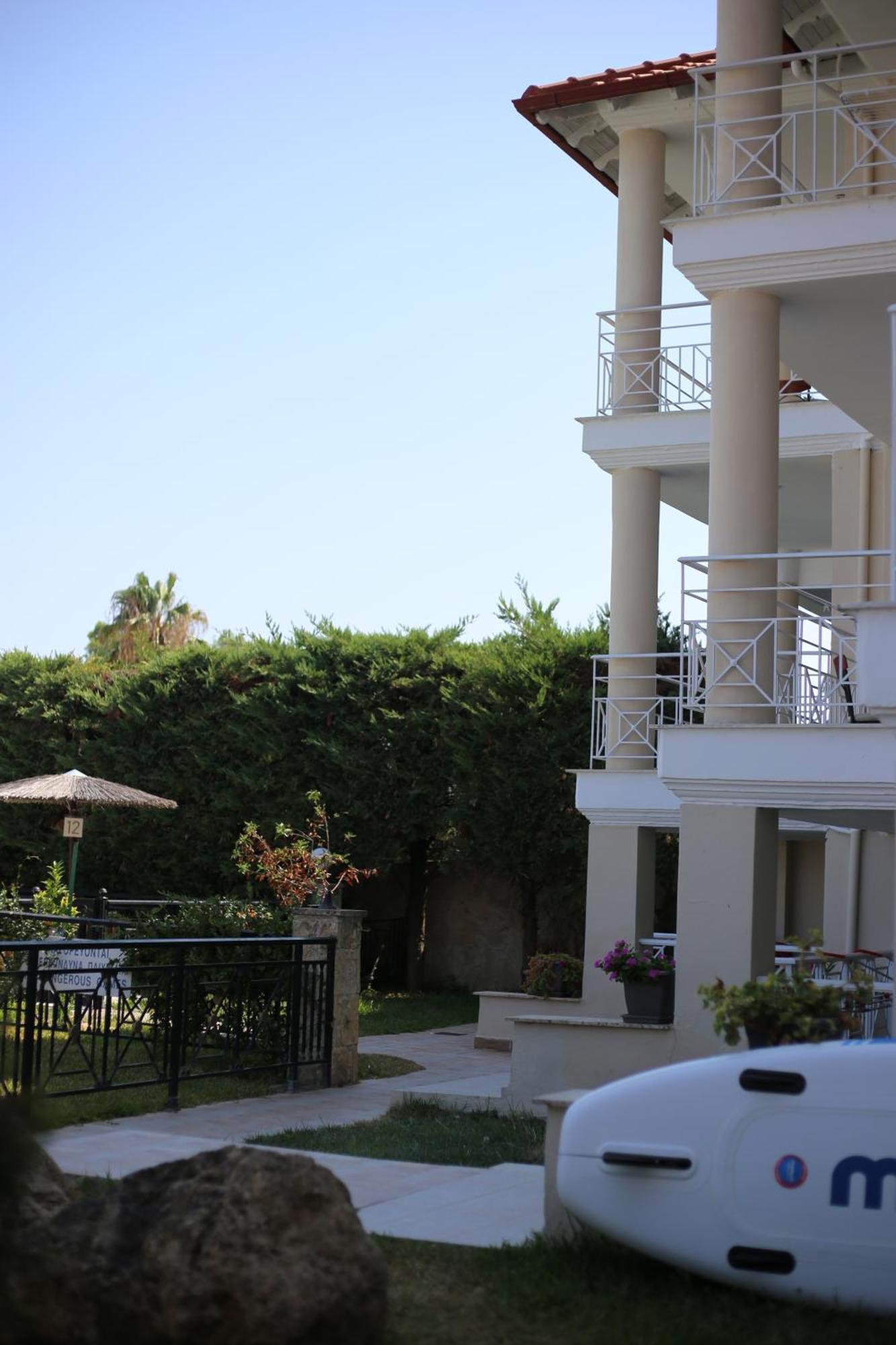 Golden Residence Family Resort เปฟโกโฮรี ภายนอก รูปภาพ